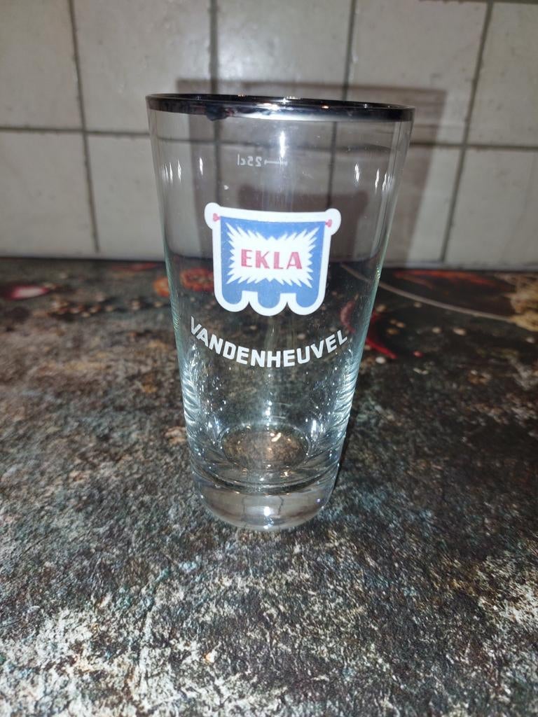 Ancien verre à bière Ella Boerkens, Enlèvement ou Envoi, Comme neuf, Verre ou Verres, Autres marques