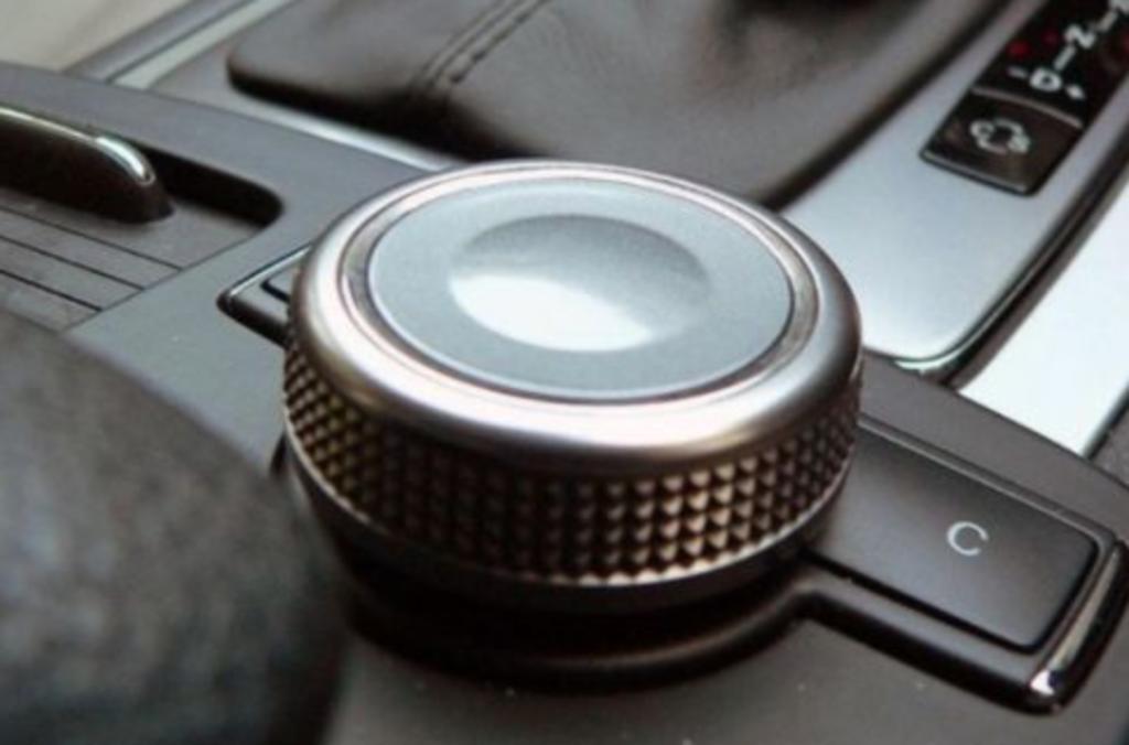 mercedes comand idrive reparatie, Auto-onderdelen, Ophalen of Verzenden, Gebruikt, Mercedes-Benz