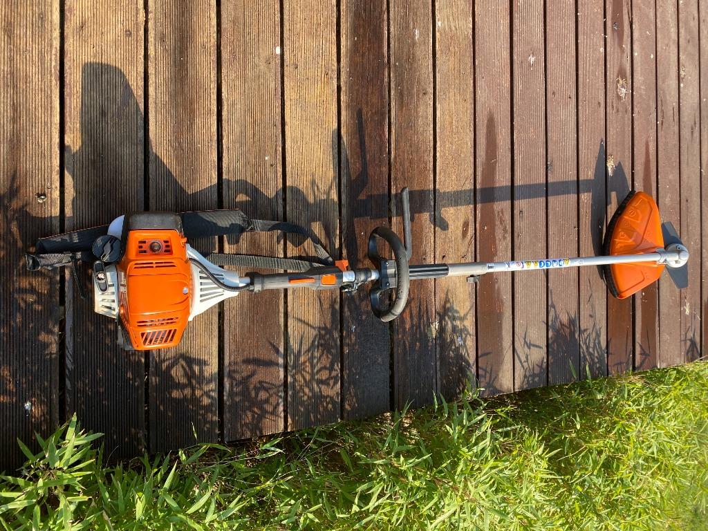 Location débroussailleuse stihl 131, 1400W, Jardin & Terrasse, Débroussailleuses, Utilisé, Essence, 10 à 30 cm, Enlèvement