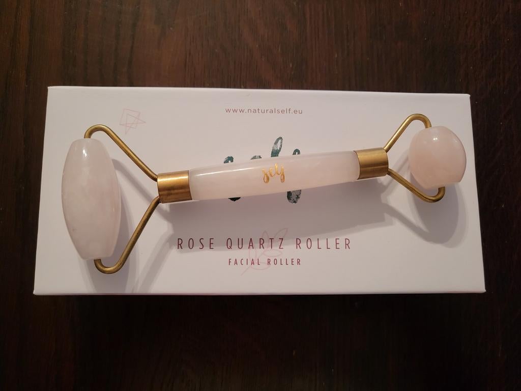 Facial Quartz Roller Roze *Nieuw*, Neuf, Enlèvement ou Envoi, Rose, Tout le visage