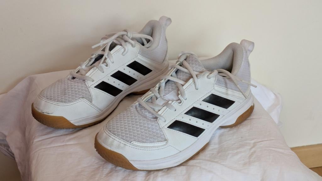 Chaussures de hockey en salle Adidas taille 36.5, Enlèvement ou Envoi, Utilisé, Chaussures