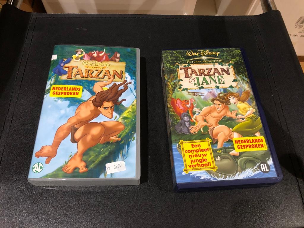 Disney videoband Tarzan deel 1+2 Tarzan + Tarzan Jane, Cd's en Dvd's, VHS | Kinderen en Jeugd, Zo goed als nieuw, Tekenfilms en Animatie