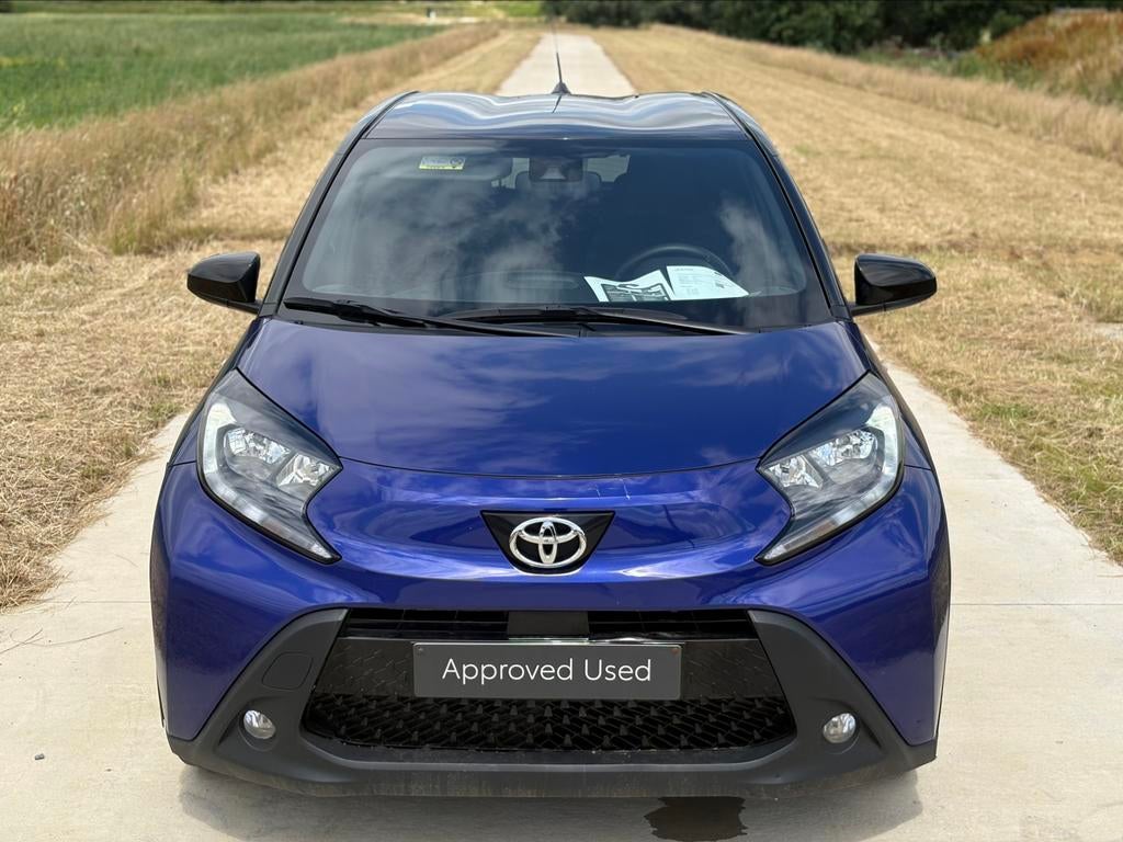 Toyota Aygo X 1.0 VVT-I CARPLAY JANTES CAMERA AIRCO GARANTIE, Autos, Achat, 998 cm³, Euro 6, Entreprise