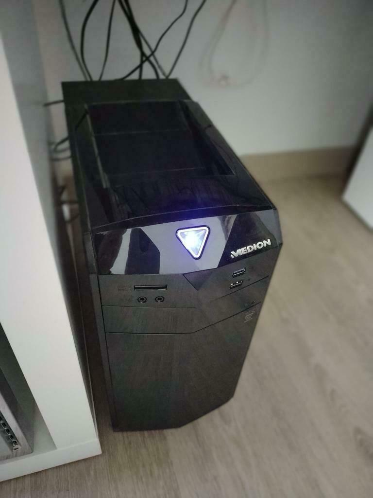 PC Medion MD8382, Computers en Software, Desktop Pc's, Gebruikt, 3 tot 4 Ghz, HDD, 4 GB, Met videokaart, Ophalen