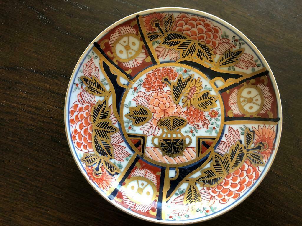 Klein Japans porseleinen bordje in Imaristijl, Ophalen of Verzenden