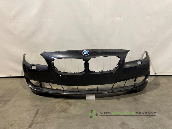 Voorbumper van een BMW 5-Serie (A90), Gebruikt, -, -, Ophalen of Verzenden