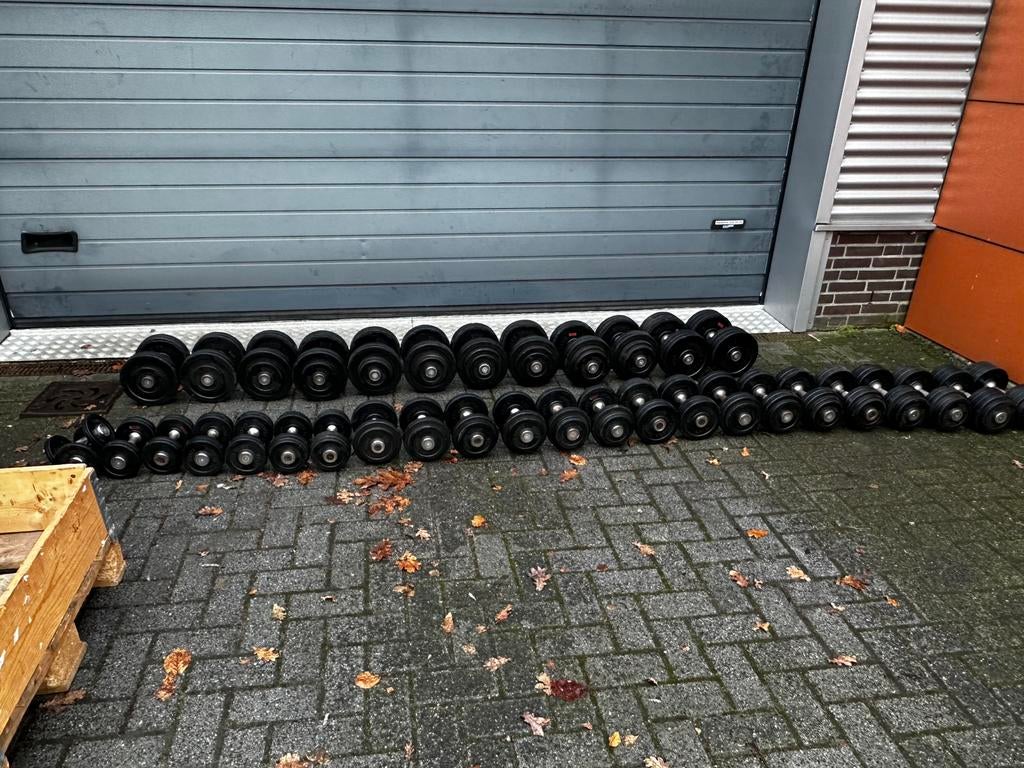 Vaste Rubberen Dumbells 5kg t/m 40kg, Ophalen, Gebruikt, Dumbbell