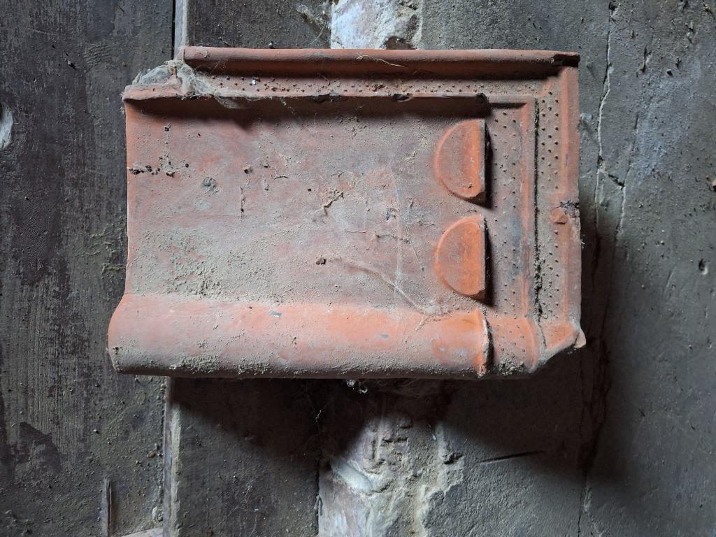 Dakpannen, Pierre ou Argile, Enlèvement, Utilisé, Rouge