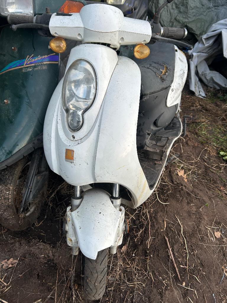 Drie opknapbrommers scooters, Fietsen en Brommers, Ophalen, Gebruikt, Overige typen, Overige merken