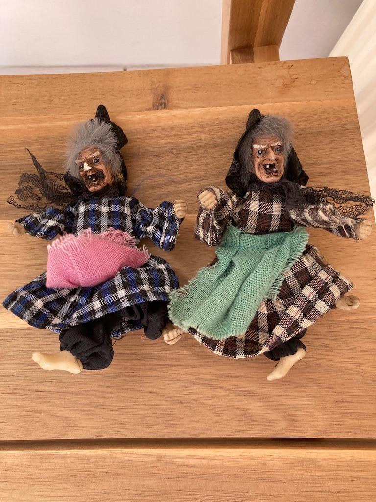 halloween 2 popjes kleine heksjes, Verzamelen, Ophalen of Verzenden, Gebruikt, Pop
