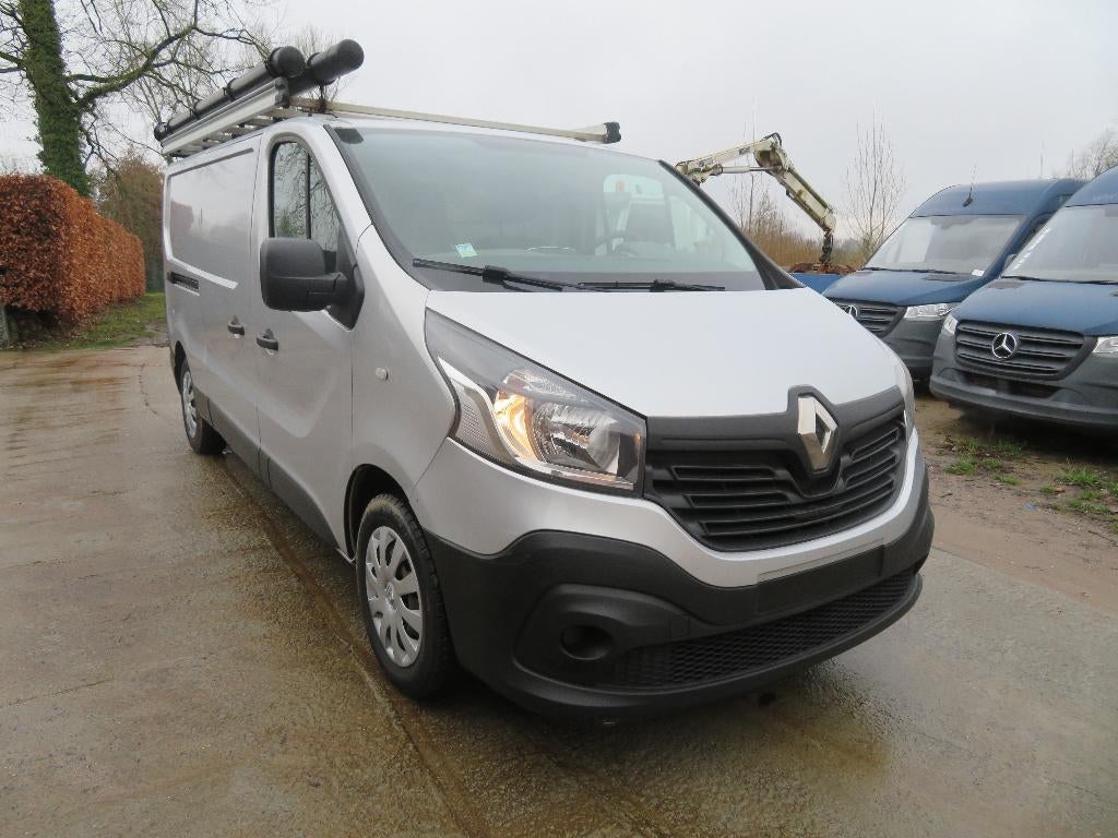 Renault Trafic 1.6dCi - Dubbele schuifdeur - L2H1 - €6b, Auto's, Bestelwagens en Lichte vracht, Voorwielaandrijving, Stof, 4 cilinders