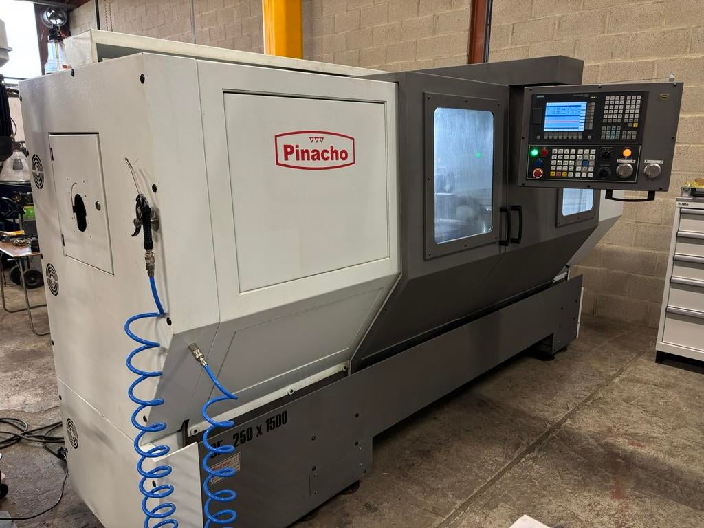 Pinacho SE250x1500 teach-in draaibank cnc teach lathe siemen, Zakelijke goederen, Machines en Bouw | Overig, Ophalen