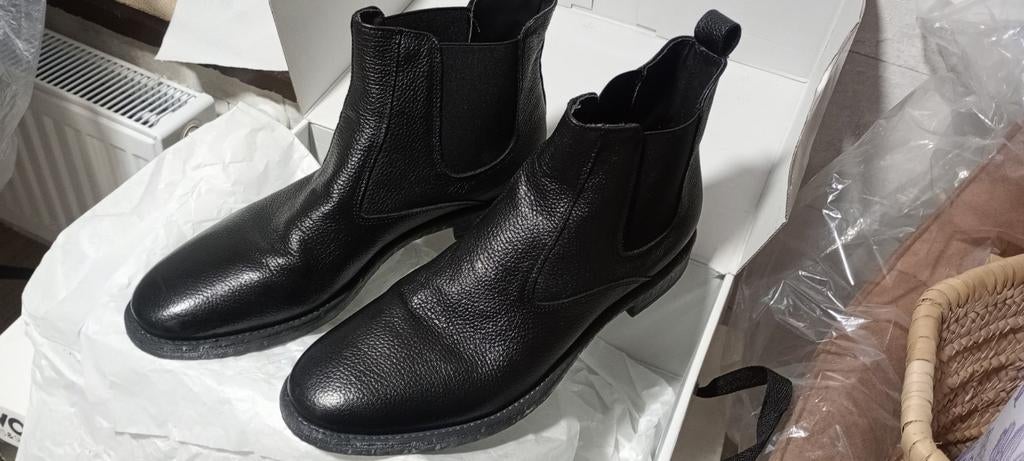Bottillons cuir noir, Enlèvement, Comme neuf