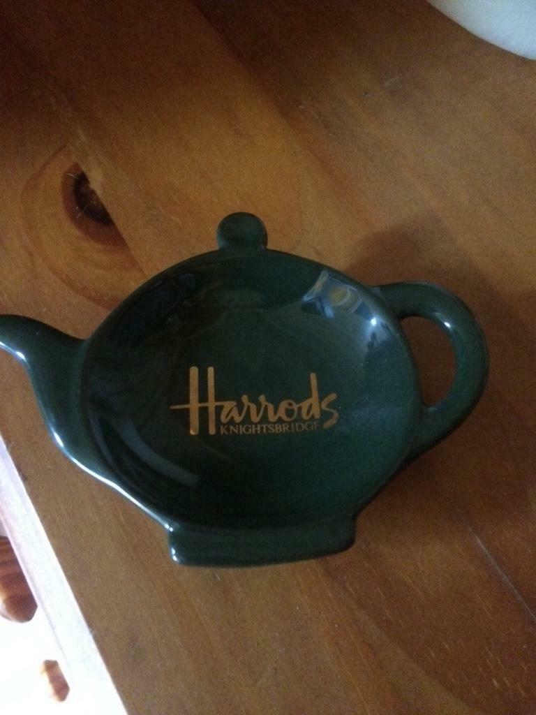Harrods bordje voor theezakje op te leggen, Ophalen of Verzenden, Nieuw, Porselein, Bord of Schaal