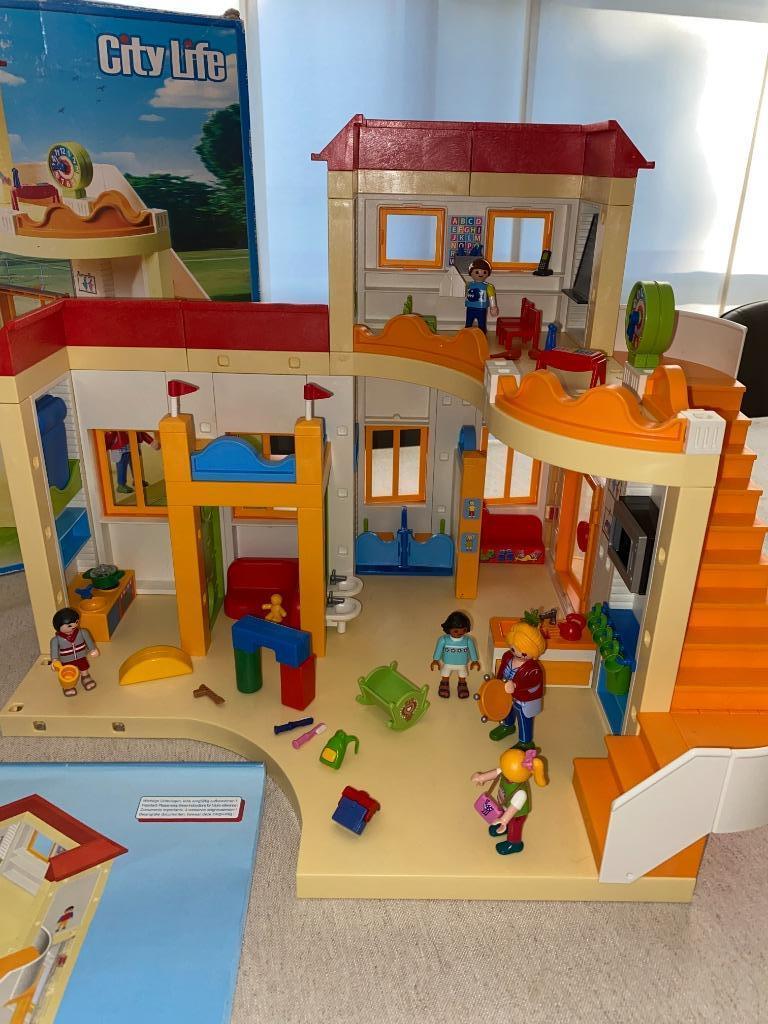 Playmobil kinderdagverblijf (5567), Ophalen of Verzenden, Zo goed als nieuw