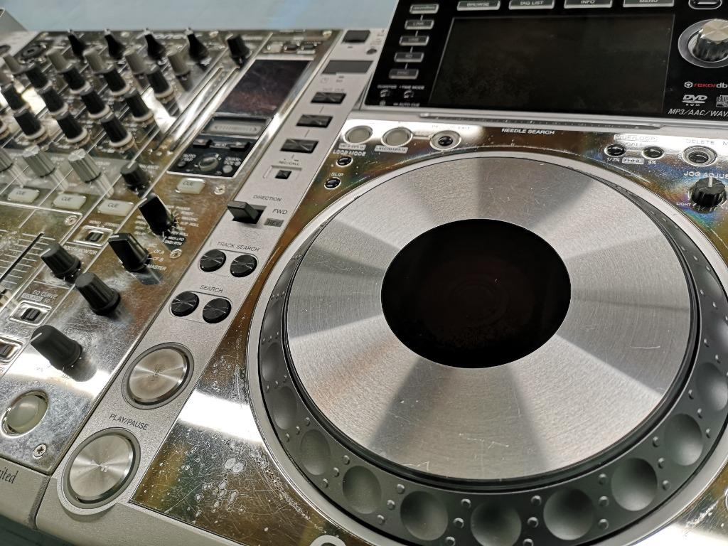 Table et lecteurs Pioneer DJ Limited Edition Platinum, Enlèvement ou Envoi, Comme neuf, Moins de 5 canaux