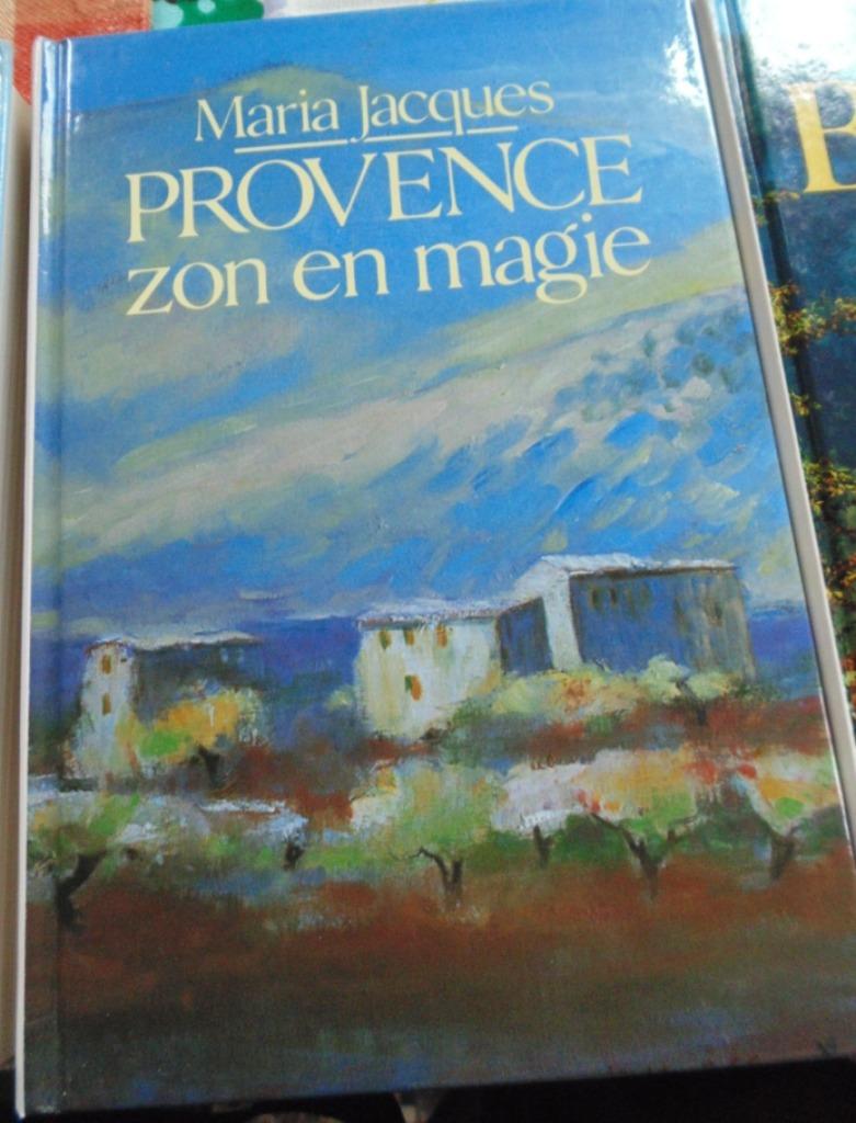 Provence zon en magie Maria Jacques 331 blz, Boeken, Reisgidsen, Zo goed als nieuw, Ophalen of Verzenden
