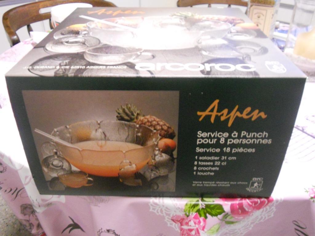 nieuwe arcoroc kom met 8 tassen, Antiek en Kunst, Ophalen