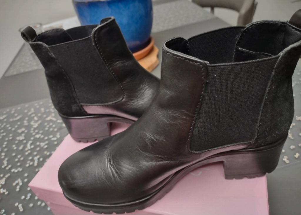 Bottines femme, Enlèvement, Boots et Botinnes, Porté, Noir