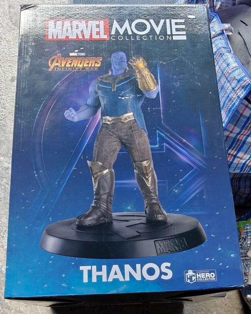 Marvel Movie Collection MEGA Statue Thanos Special limited, Ophalen of Verzenden