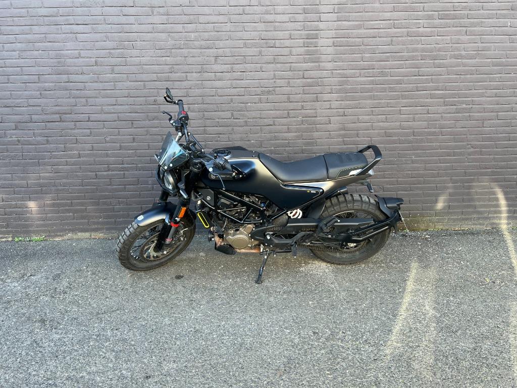 Husqvarna svartpillen 125, Bedrijf, 125 cc, 1 cilinder, 12 t/m 35 kW