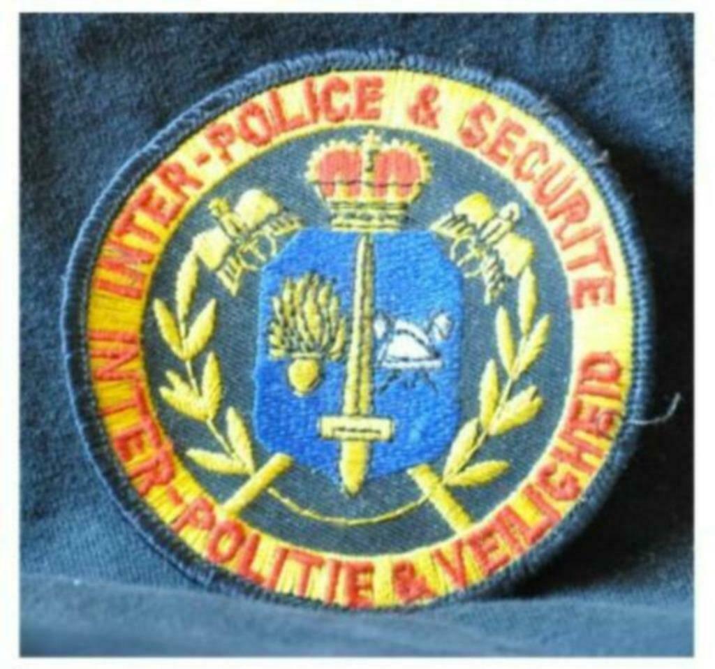 § badge tissu inter police et securité, Verzamelen, Ophalen of Verzenden, Overige soorten, Embleem of Badge