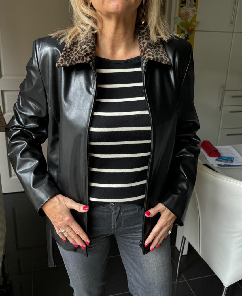 Veste noire en similicuir à col imprimé léopard, Vêtements | Femmes, Enlèvement, Noir, Manteau