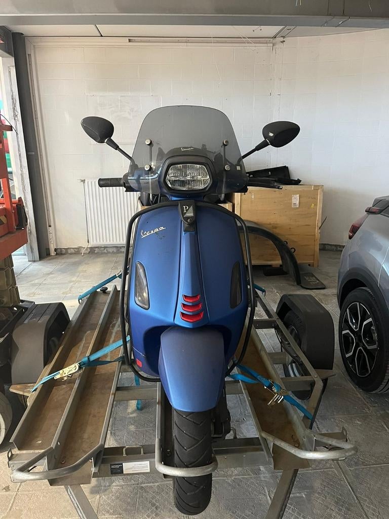 Vespa sprint, Fietsen en Brommers, Ophalen of Verzenden