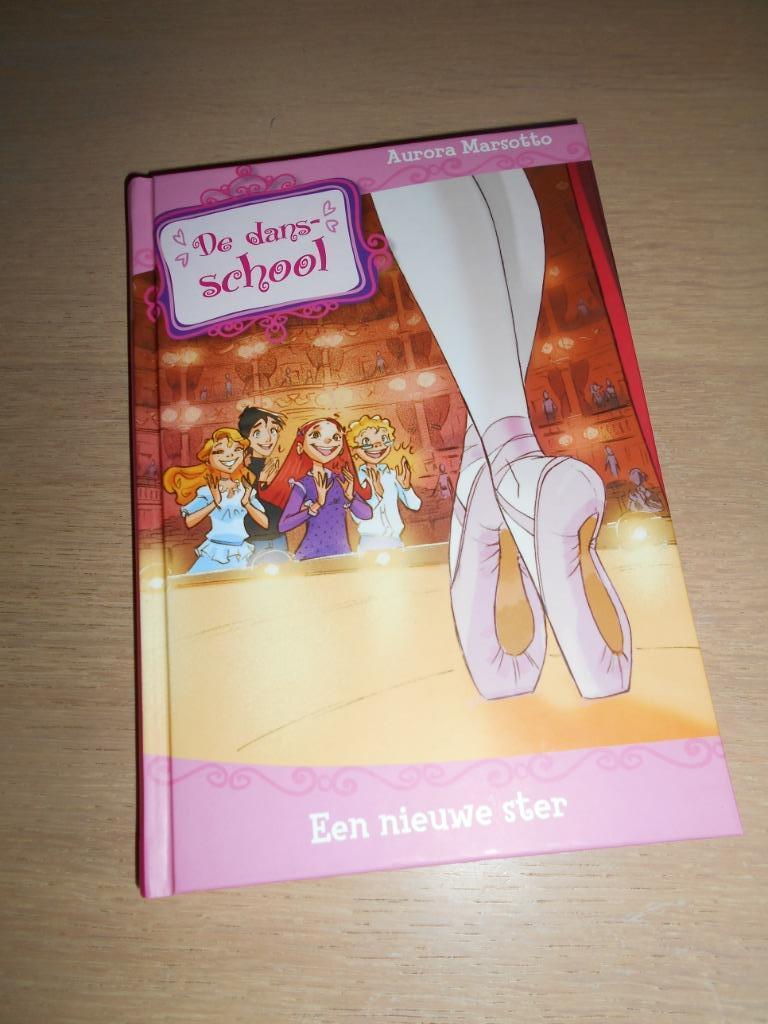 De dansschool, een nieuwe ster, Enlèvement ou Envoi, Neuf, Fiction général