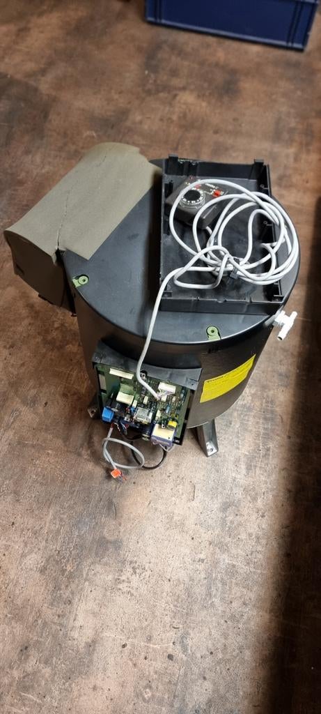 Truma combi C6000 à 12 V et 30 Mo, complet avec contrôle, Enlèvement, Utilisé