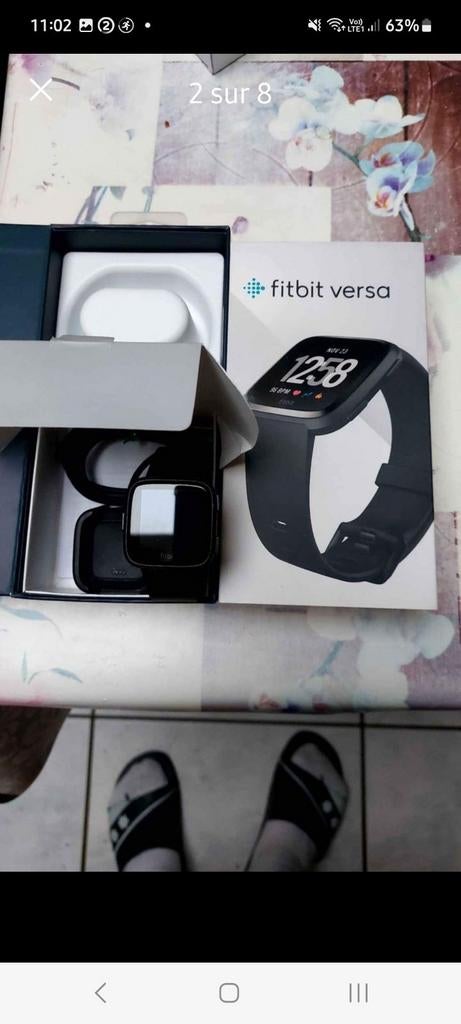 Montre connecté Fitbit Versa Grise, Enlèvement ou Envoi, Comme neuf