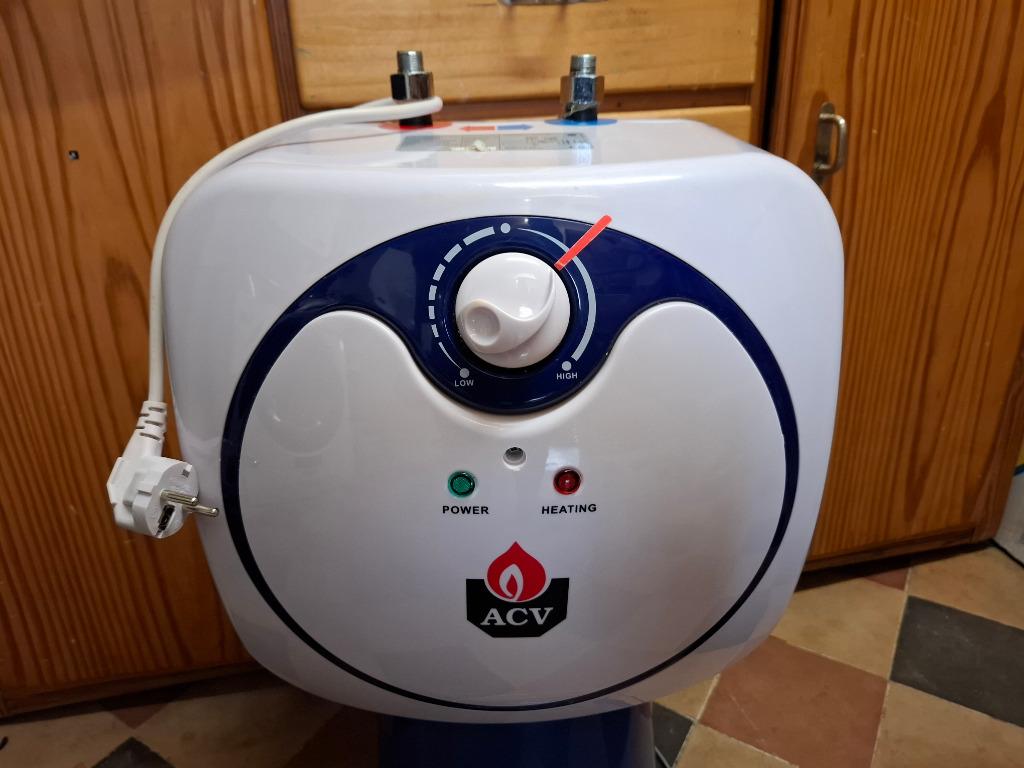 ACV GLASS 10 Lit. boiler voor onder de spoelbak, Ophalen, Gebruikt, Geiser, 6 t/m 10 jaar oud