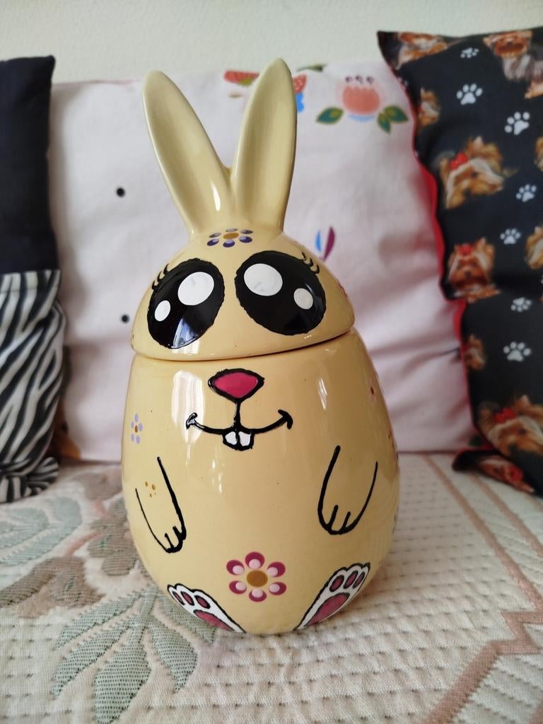 Pot à biscuits en porcelaine, Enlèvement