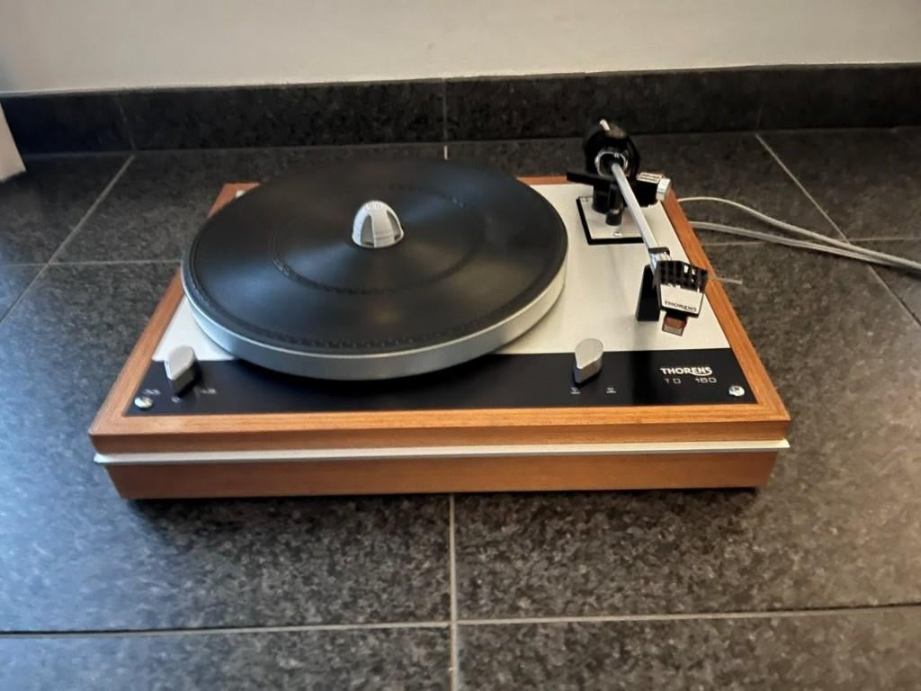 Thorens TD 160 – Vintage Topstaat & Shure element, Audio, Tv en Foto, Platenspelers, Zo goed als nieuw, Platenspeler, Thorens