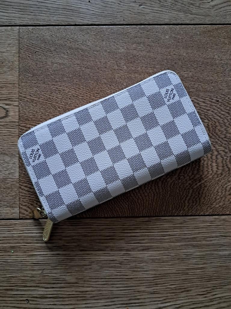 Portefeuille 🤍 Louis Vuitton, Bijoux, Sacs & Beauté, Porte-monnaie & Portefeuilles, Enlèvement ou Envoi, Comme neuf, Beige