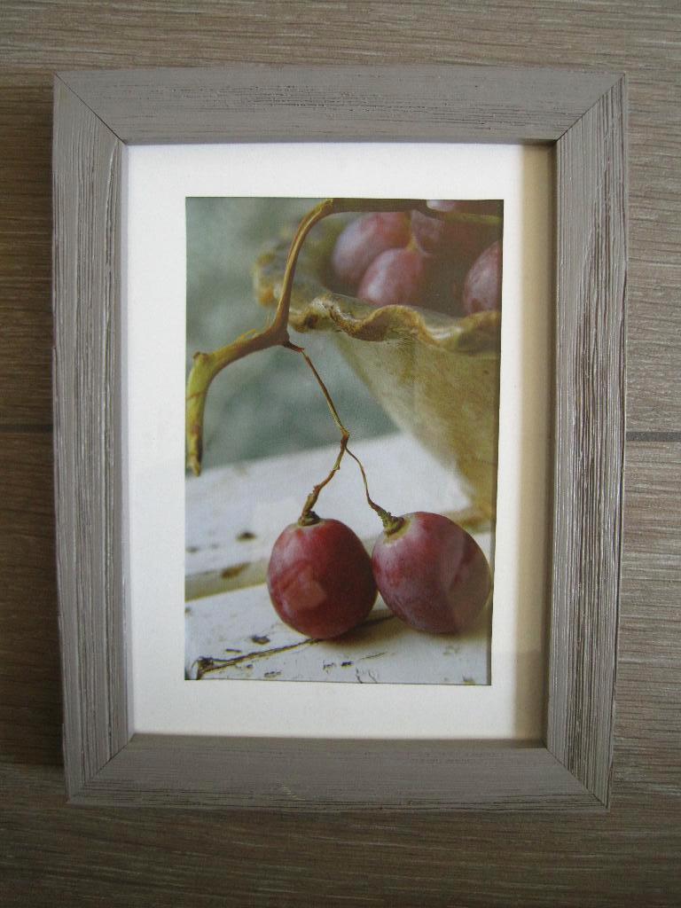 Cadre photo 10 x 15 en bois taupe avec passe partout, Enlèvement ou Envoi, Utilisé