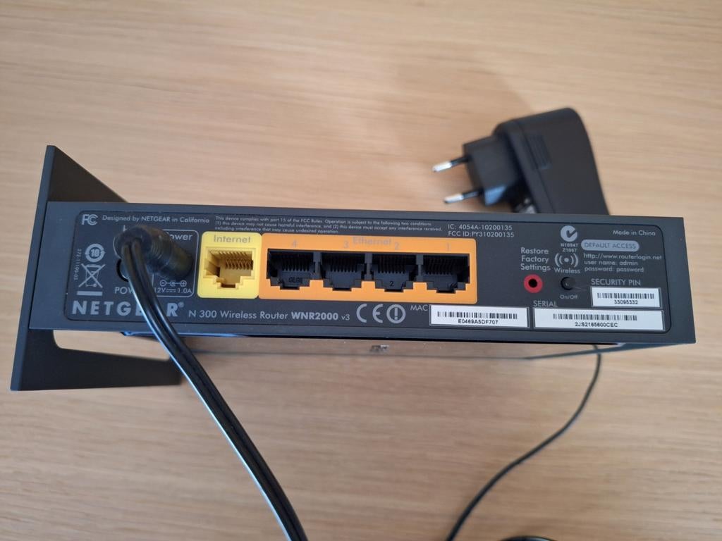 netgear router WNR2000v3, Computers en Software, Routers en Modems, Ophalen, Gebruikt, Router