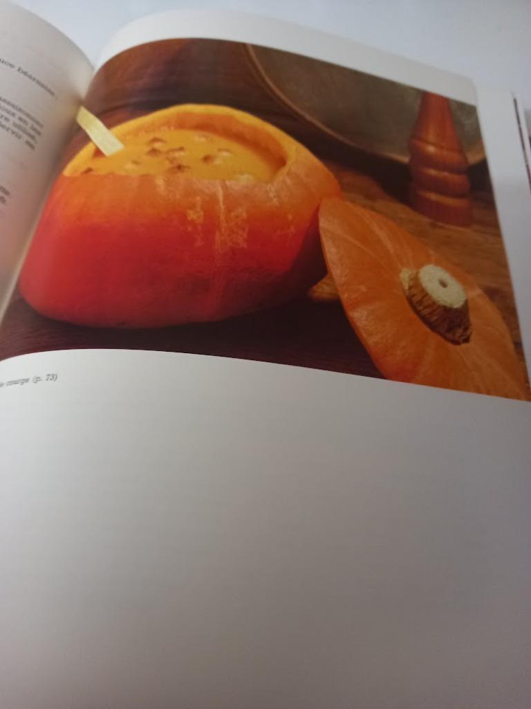 Paul Bocuse kookboek La cuisine du marché, Ophalen of Verzenden, Gelezen