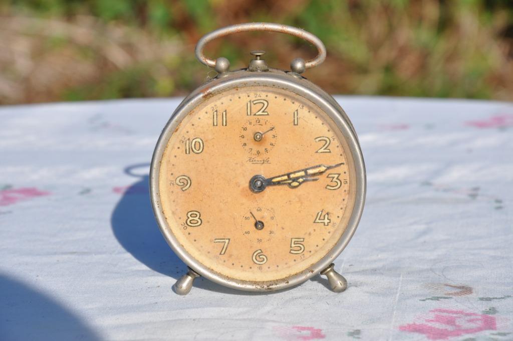 §  ancien reveil mecanique kienzle, Ophalen of Verzenden