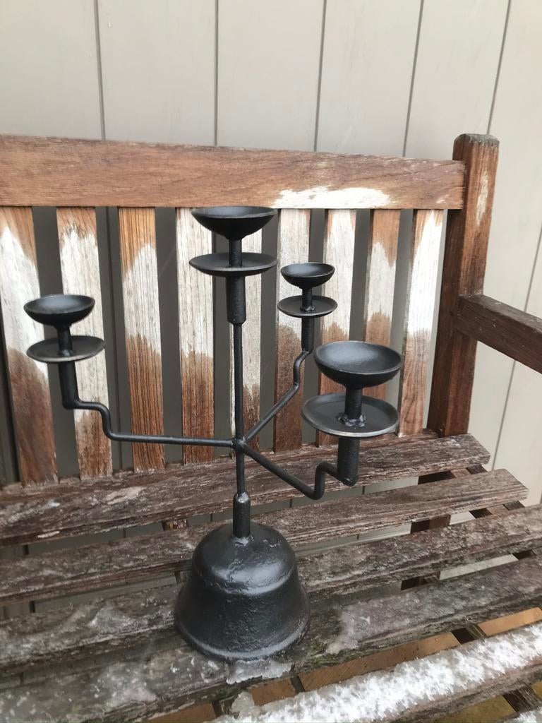 IJzeren kandelaar, Ophalen