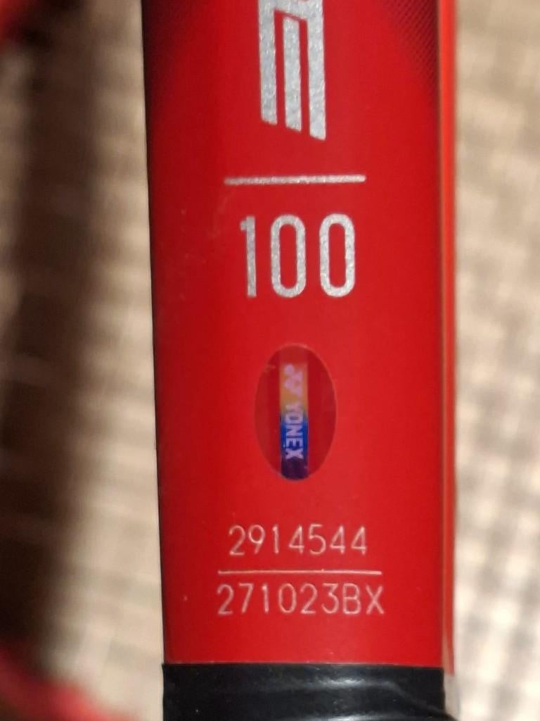 Tennisracket Yonex Vcore 100 model 2023, Autres marques, Raquette, L4, Enlèvement