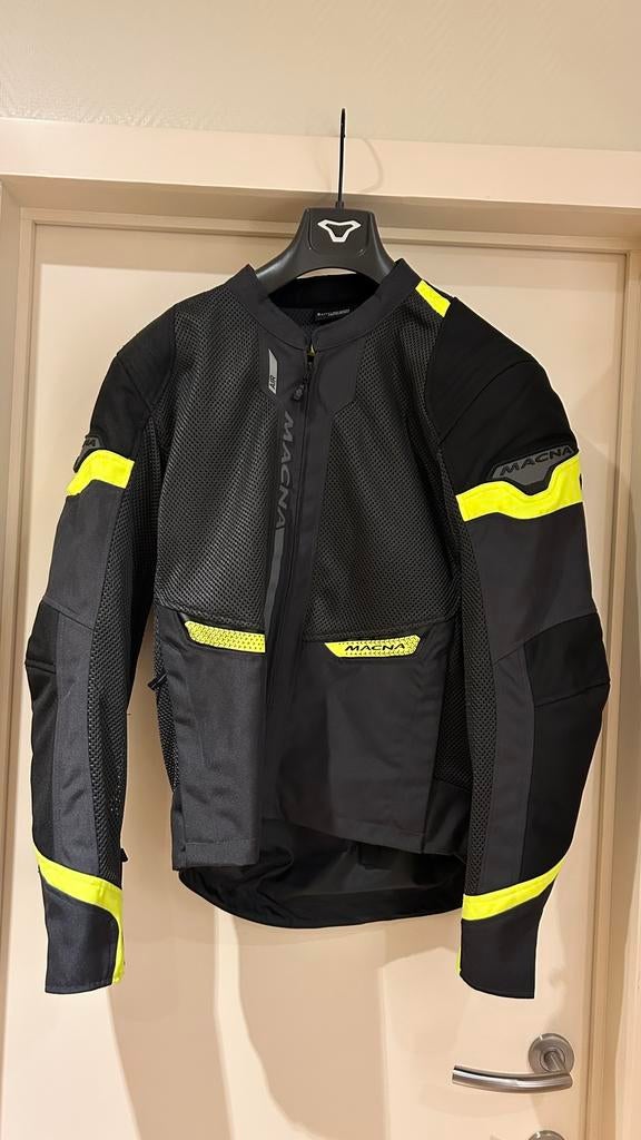 Macna beschermingsjas mesh XL - valt eerder als kleine L, Motos, Vêtements | Vêtements de moto, Manteau | tissu, Hommes, Neuf, sans ticket