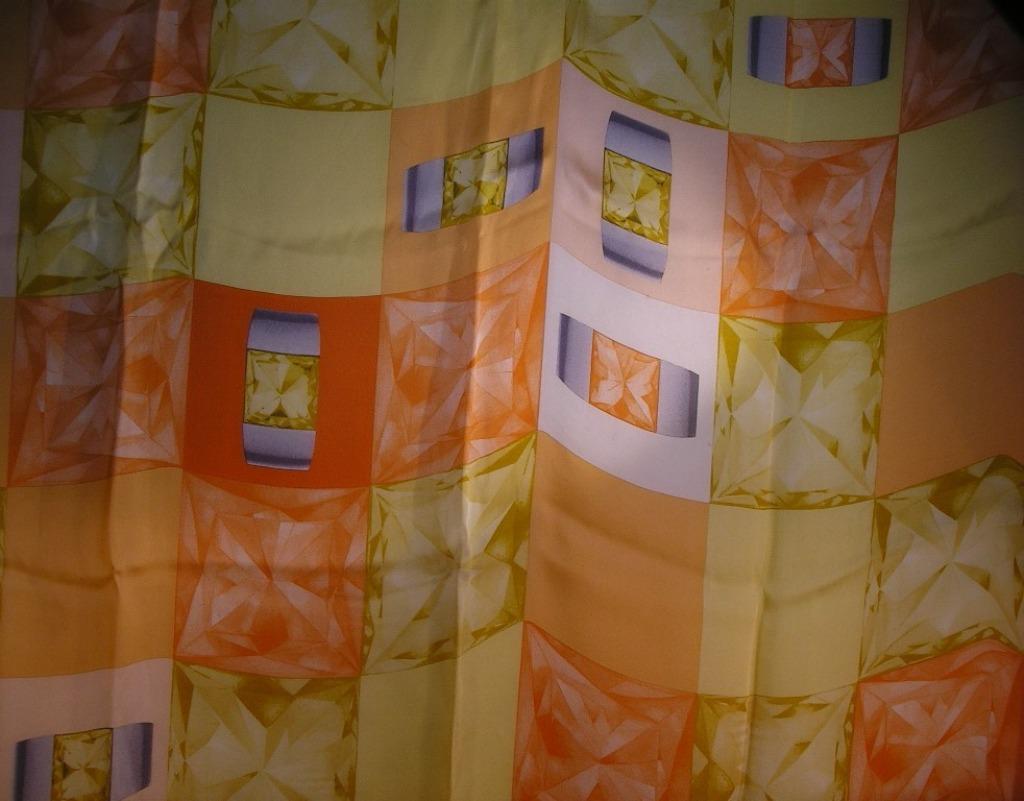 SJAAL/ZIJDEN CHIFFON VIERKANT/CARTIER "GESNEDEN STENEN, CARTIER, Ophalen of Verzenden, Gedragen, Sjaal
