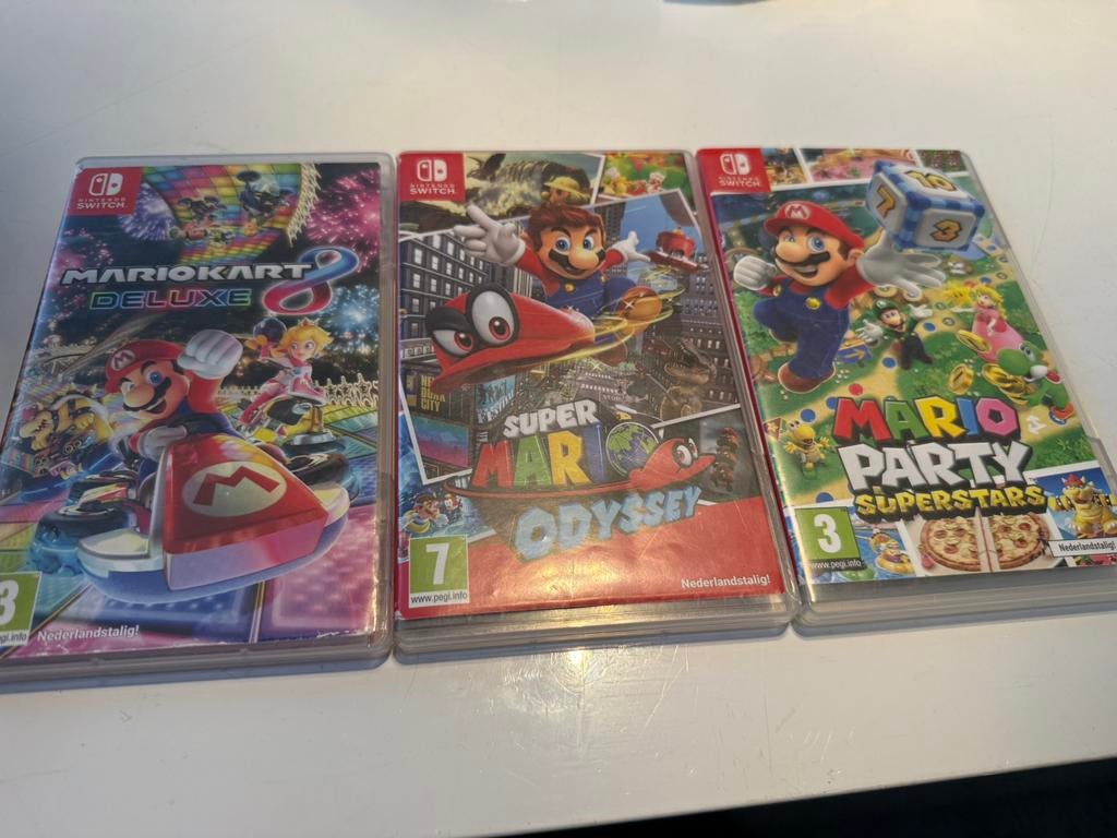 Mario Odyssey Mario party Superstars Mario Kart deluxe8, Enlèvement ou Envoi, Comme neuf