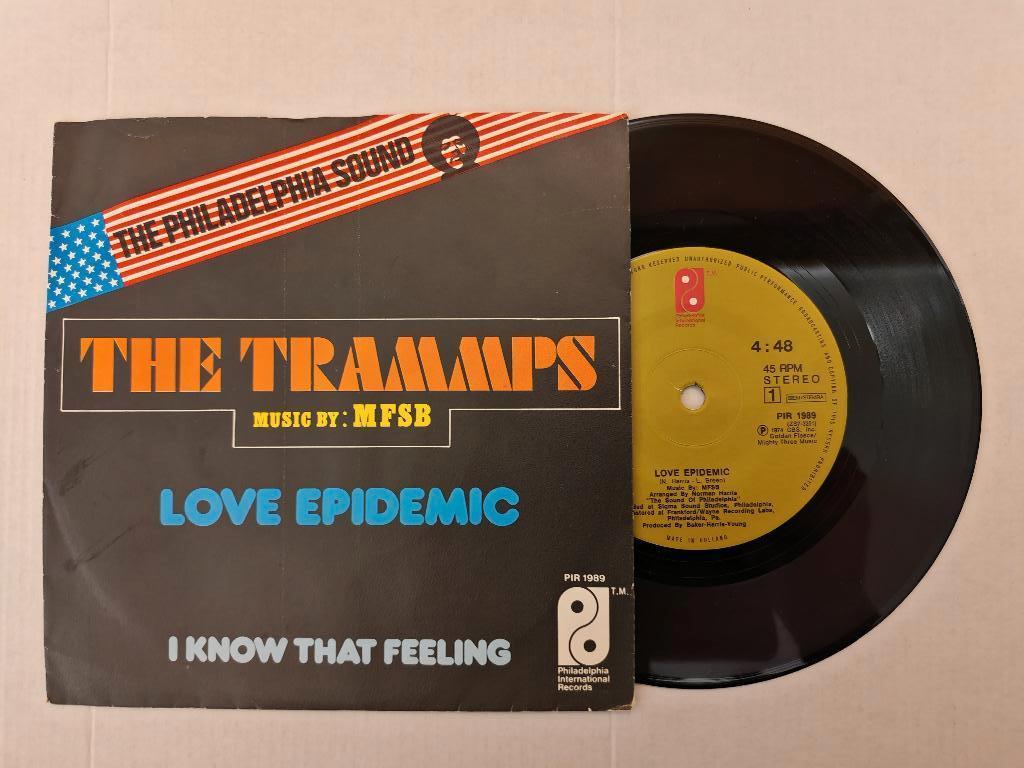 THE TRAMMPS - Love epidemic (45t), Ophalen of Verzenden, Zo goed als nieuw, R&B en Soul