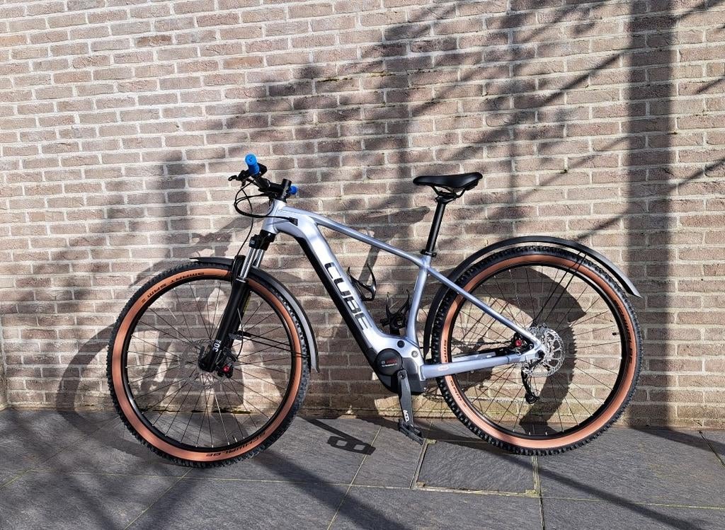 Elektrische mountainbike cube, Ophalen