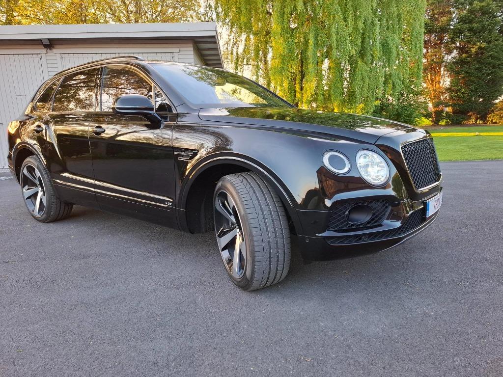 BENTLEY BENTAYGA ÉDITION SPÉCIALE EN CARGO LÉGER, Autos, Cuir, Bentayga, Achat, Euro 6