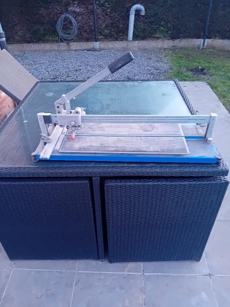 Tegelsnijder, Enlèvement, Comme neuf