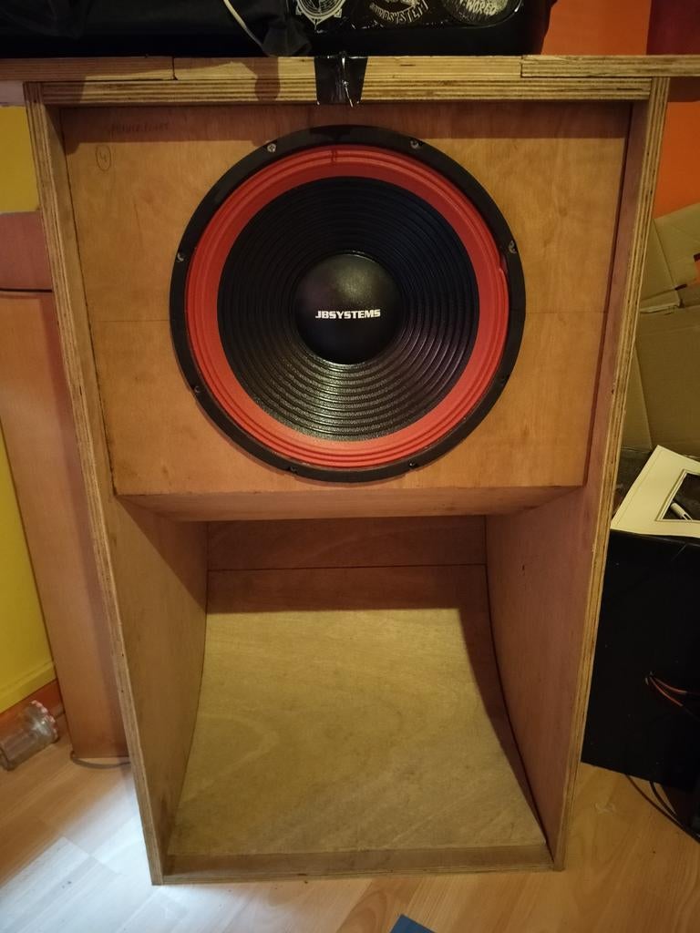 15 inch mid/sub kast, Enlèvement