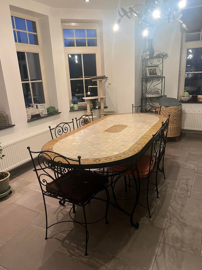 Tables en mosaïque avec 6 chaises fournies, Envoi, Comme neuf